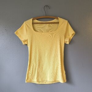 GAP Sunny Yellow Short Sleeve Tee